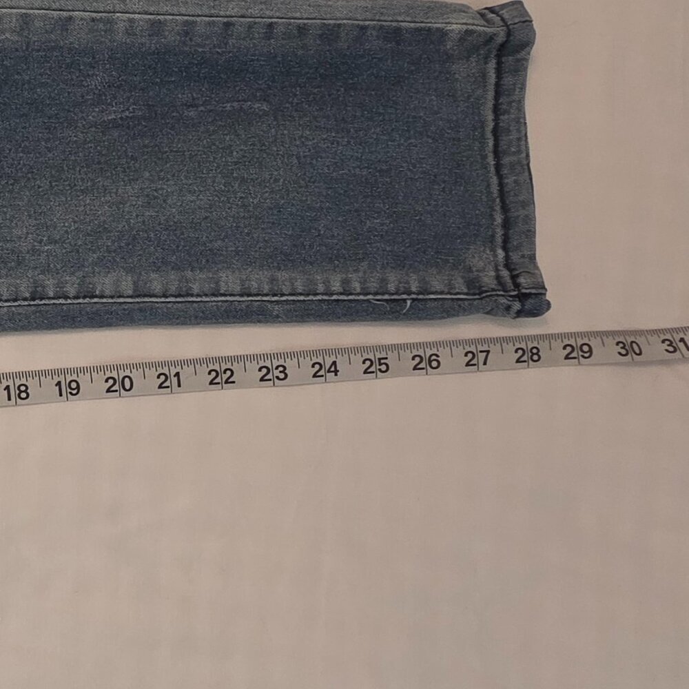 NWT True Religion Geno Boy's Relaxed Slim Distressed Denim Jeans, Size 12 - Picture 5 of 11